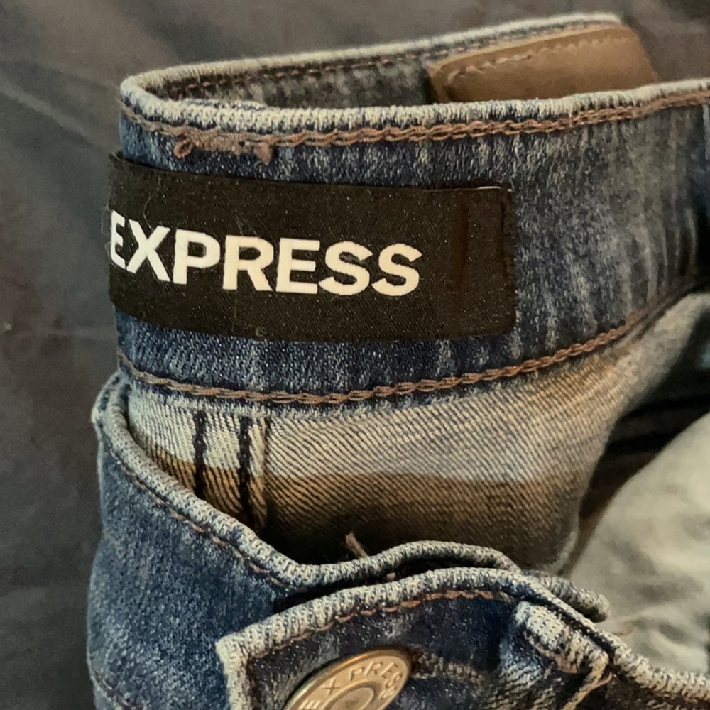 Express Jean - Picture 2 of 4